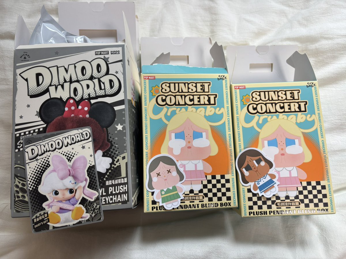 POPMART ポップマート譲渡

譲：画像のもの

求：
DIMOOディズニー ドナルド(⇔DIMOOデイジー)
チンクルなんでも(⇔サンセット)

都内にて手渡し可能な方
郵送も対応できます。

dm・リプお願いいたします✨
 #ポップマート