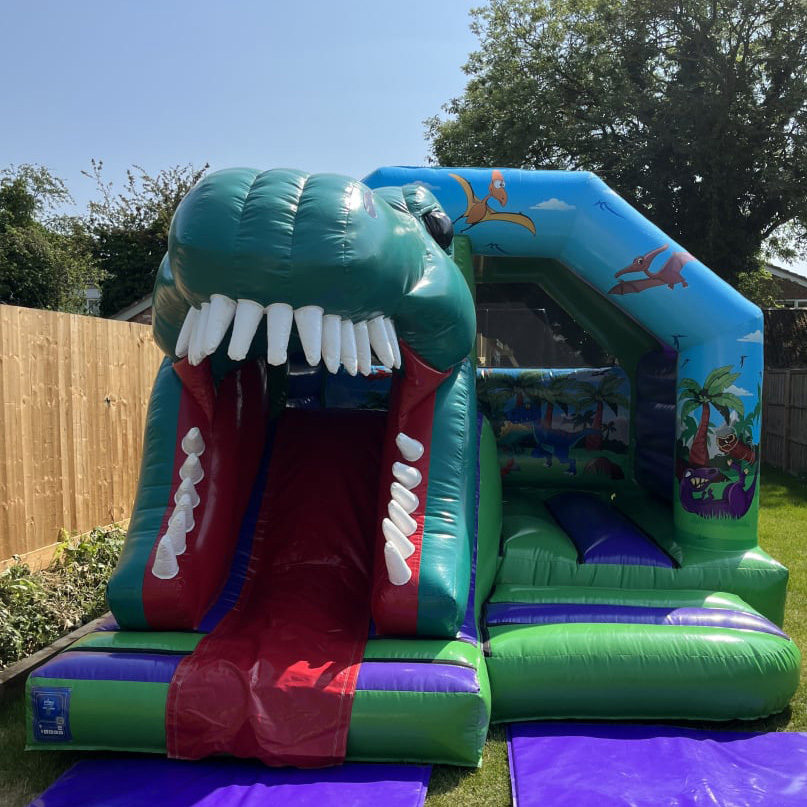 It's the last of our dinosaur-themed activities this Saturday - our dinosaur bouncy castle and slide! Come along to Queens Square between 11am and 3pm for a free bounce!