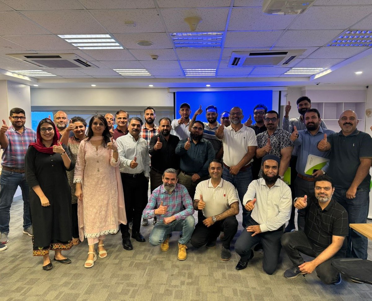 📍At #Zong, managers are the heartbeat of execution, the architects of action, and the catalysts of change.

This August, we proudly launched L.E.A.D.—Zong’s flagship program designed to cultivate the key leaders who turn vision into reality.

📖This program places special
