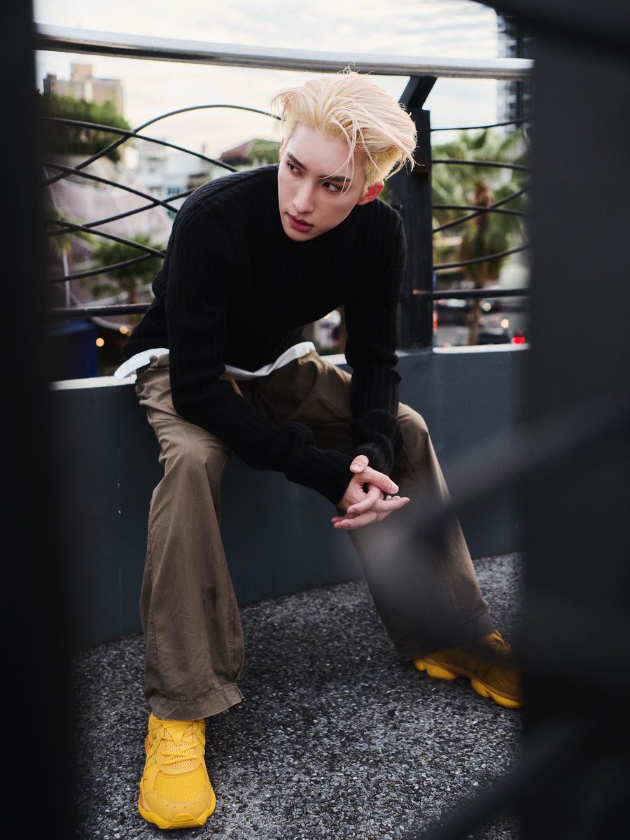 พี่ณลคนเท่ 🥰

#OnitsukaTiger 
#Noeulnuttarat #S2TheSunset
#MagentaBoy #Horizone 
#BoNoh
