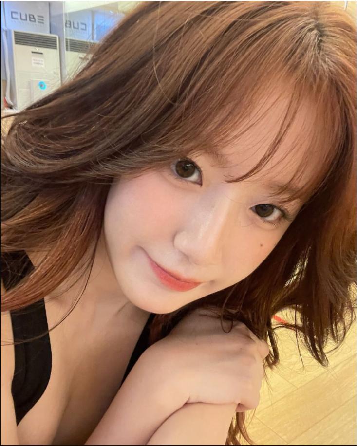 jack_cassi12518's tweet photo. 新瓜热吃：韩国花滑女神李海仁酗酒后性侵师弟 徐玟圭，现场队友拍摄视频流出！曝光视频！！！！有了，刚刚才出的资源。https://t.co/1aRY2YhDa1，122649 #韩国  #韩国花滑队 #李海仁 https://t.co/UKgZJTzSJq