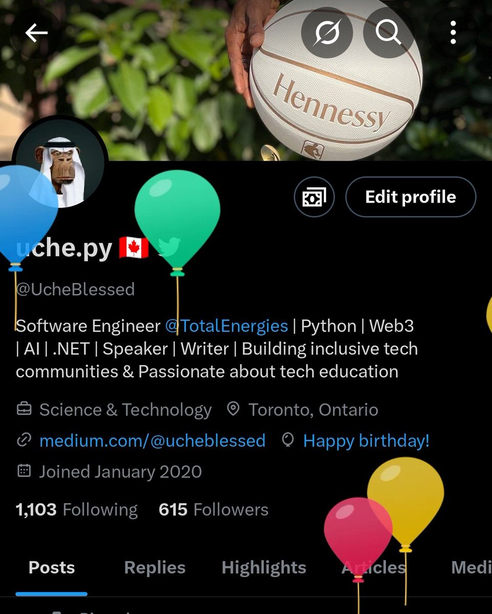 UcheBlessed's tweet photo. I got my balloons today. Happy Birthday to Me 🎉 https://t.co/a7rwkSU4pM