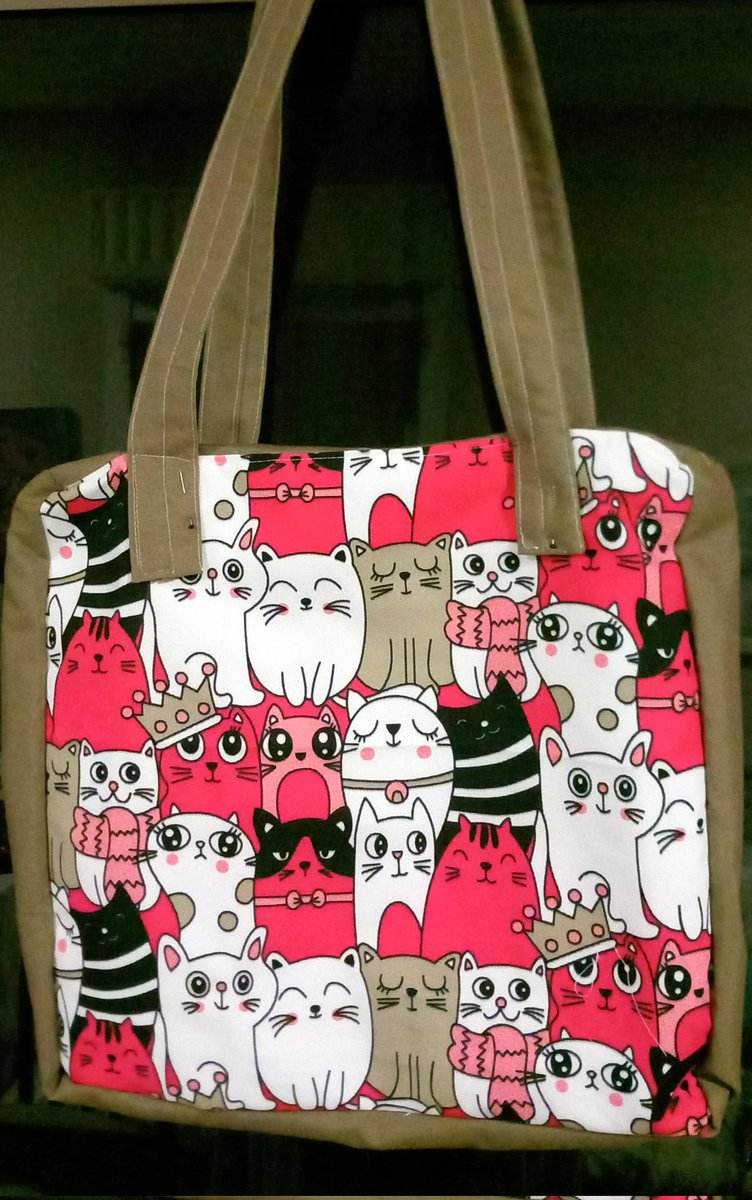 El emegi 40x40 içi astarli cepli fermuarli el emegi cantalari klinik odemelerim icin satista 😊