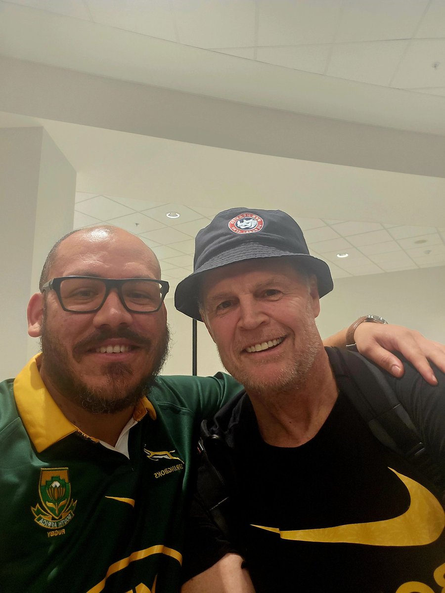Dr SA Rugga Fans &amp; Dr <a href="/RassieRugby/">Johan Erasmus</a> 📸

#Springboks #bokke #StrongerTogether #StrongerForever
