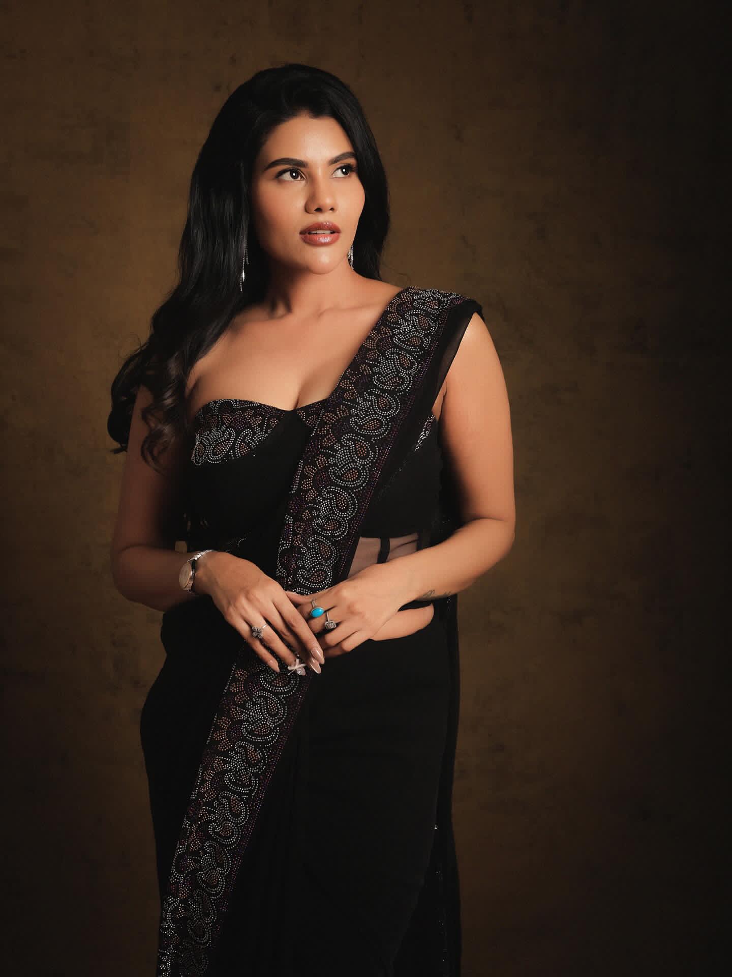 GzayWMrbAAA1beW?format=jpg&name=large