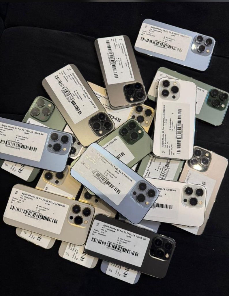 Good afternoon 🌞 
For your iPhone and Samsung 
iSell ✔️ 
iBuy ✔️ 
iSwap ✔️ 
Nationwide delivery 📦 
My DM is open for business.
Can we get this to 200 RT
Let’s see 🦅🦾