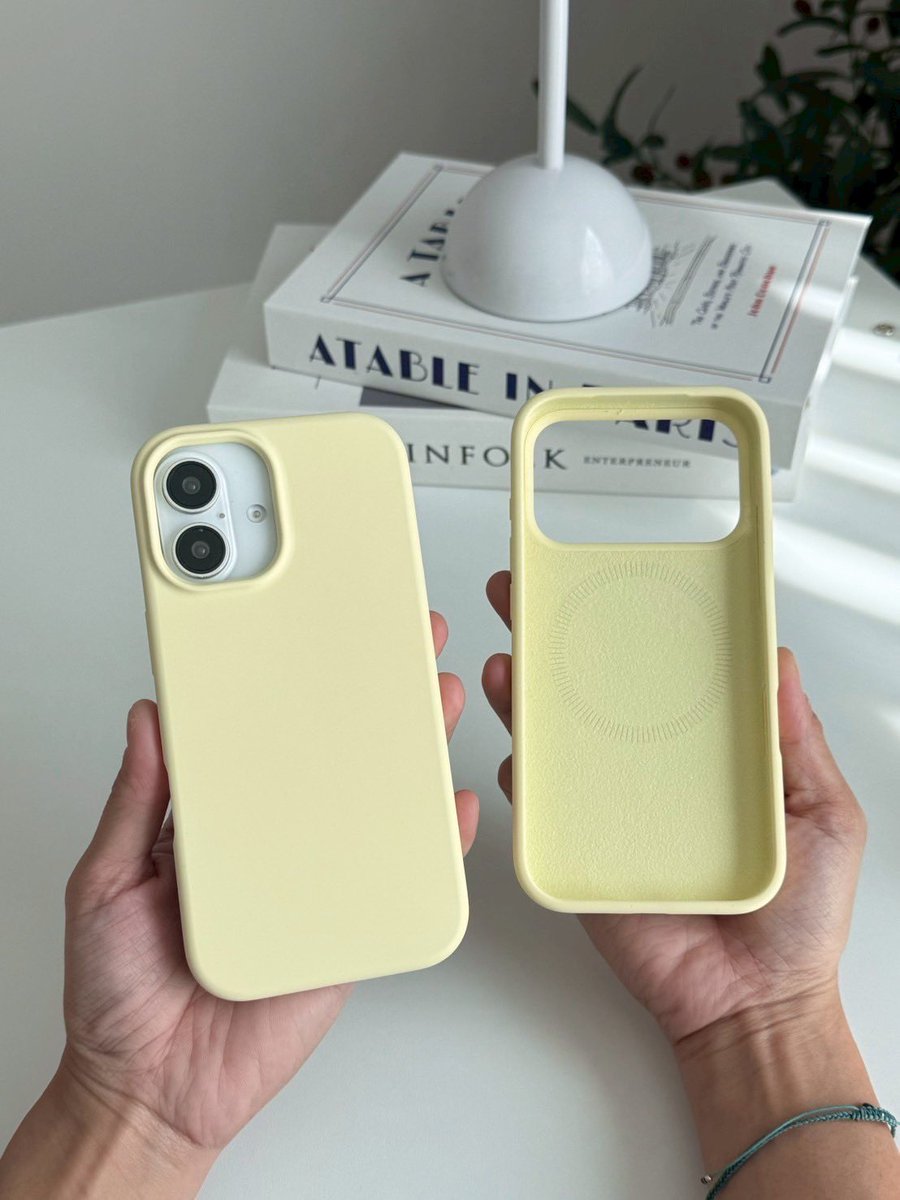 meaning_case's tweet photo. iPhone17 is calling — เป็นเคสสีพื้น ด้านในบุกำมะหยี่อย่างดี รองรับการใช้งานกับอุปกรณ์ magnetic ทุกชนิด ตัวเคสแข็งแรงกันกระแทกได้ดีมาก นุ้งสวยทุกสีเลยค่าาา แนะนำๆๆ ⭐️🧚🏻‍♂️

#meaning_casemagsafe #เคสไอโฟน #เคสไอโฟน17 #iPhone17 https://t.co/MKuOWG5csl