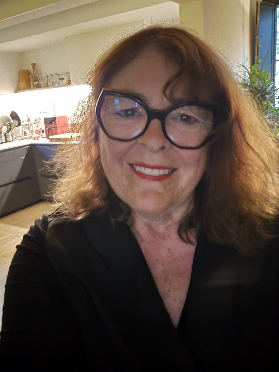 gataambbotes II☆II tweet media