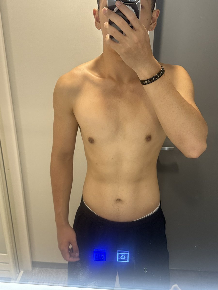 hayato tweet media