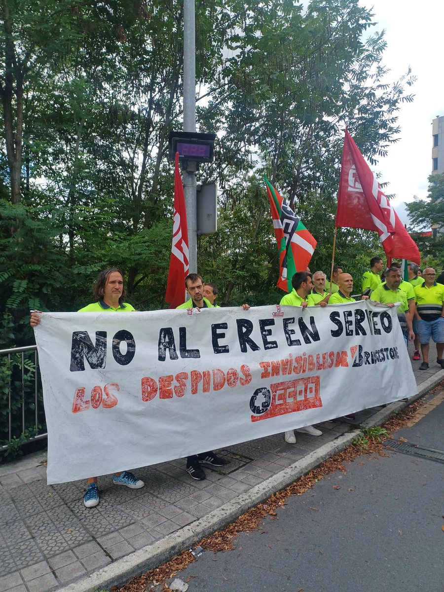 🔴No al ERE en Serveo🔴
🔥Despidorik ez!
▪️Concentración convocada por el comité de Bridgestone en apoyo a la plantilla de Serveo.
▪️Klase elkartasuna da bidea!