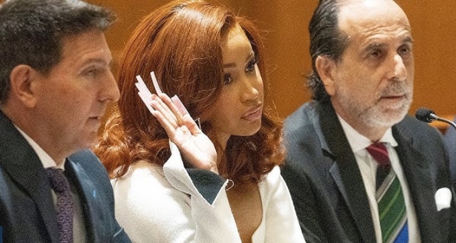 Shine My Crown on X: "Video: Cardi B And Plaintiff's Attorney Battle In Heated  Court Exchange https://t.co/CNGKUszoNx #CardiB #LegalDrama #Courtroom  #CelebrityNews #EmaniEllis https://t.co/RJyPgS2xfV" / X