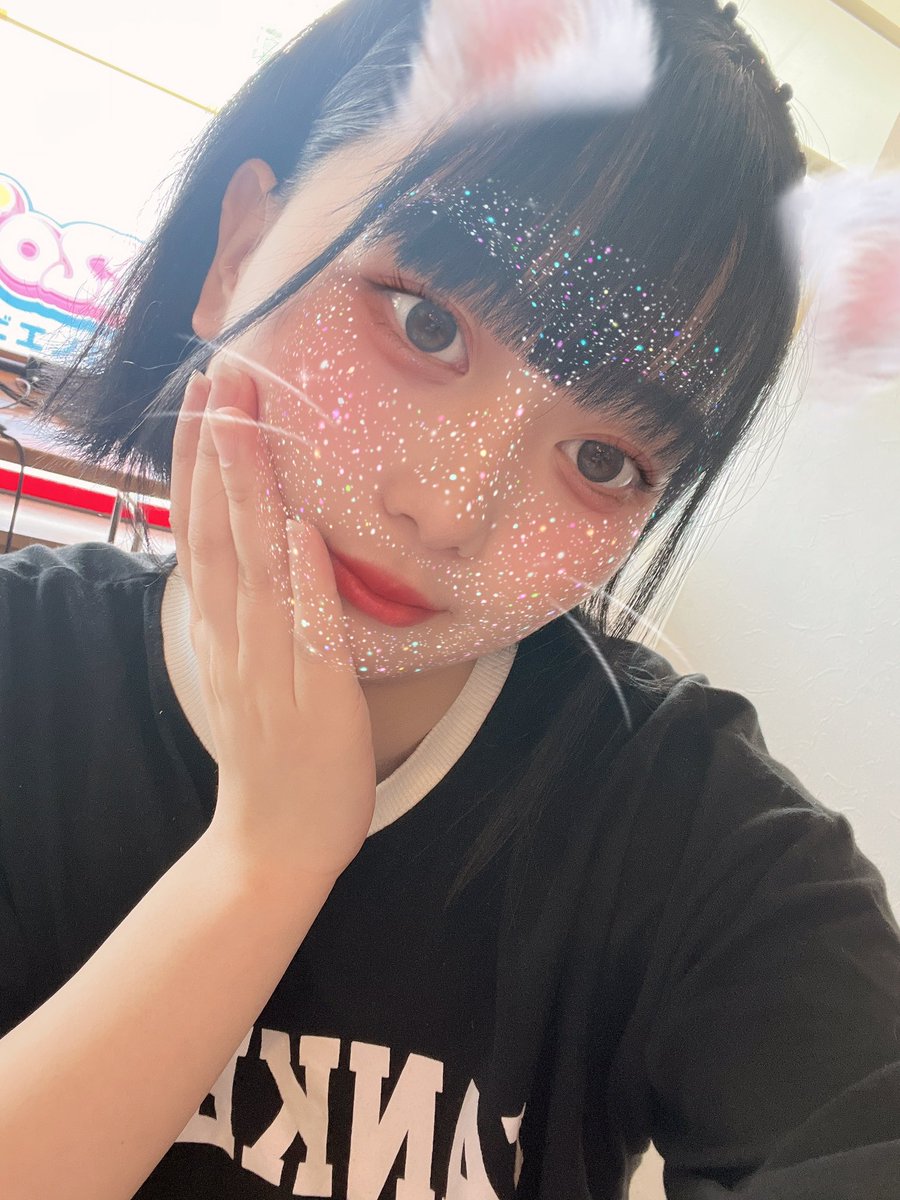ran0207ran's tweet photo. おつらん🎶
9/13からメイドオープンしますよ😊
初日は盛り上がりたいので是非沢山の方々2来て頂きたいです。
新しい子も入ったので見に来てね💕︎
#Vienolossi https://t.co/5aEVF2OBP3