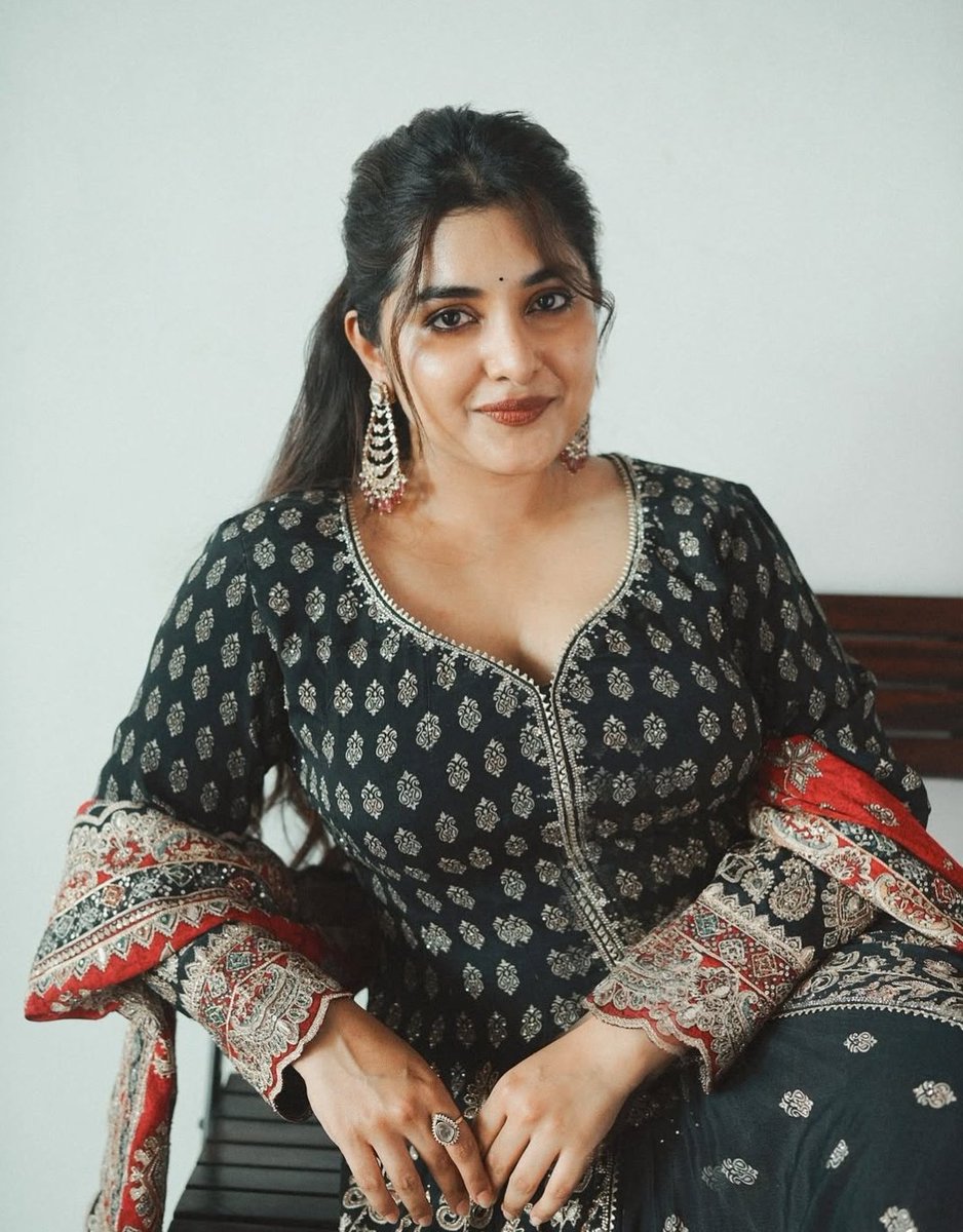 pOOja (@yours_pooja_) on Twitter photo 