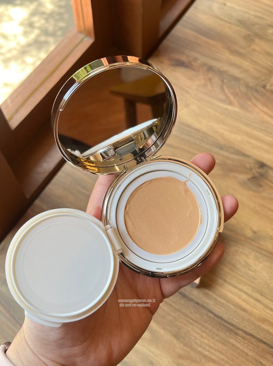 semangatyaran's tweet image. ga fomo lagi deh udah nyobain cushion mesh viral ini hihi 🩶

pantesan viral.. cakep banget finish-nya☝🏼