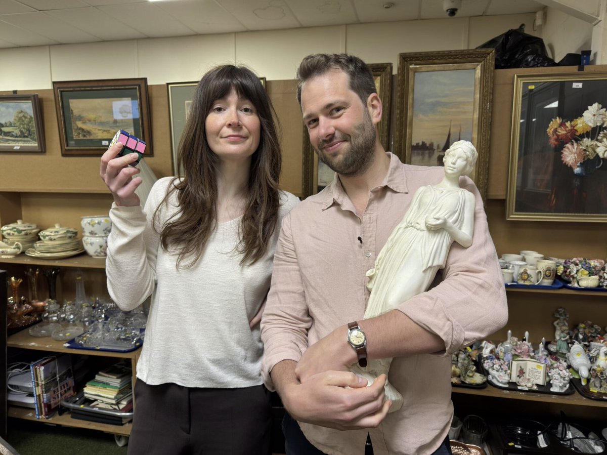 Antiques Road Trip tweet media