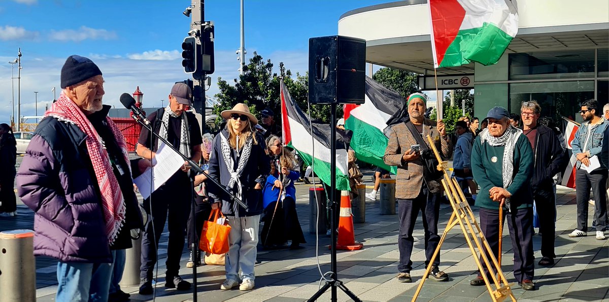 DavidRobie's tweet image. “From Malcolm Ross to Margaret Moth &amp;amp; Peter Arnett, NZ has a proud history of war correspondents. The international laws that have protected them are meant to protect all journalists. Those protections are now being violated with impunity." #CafePacific 
davidrobie.nz/2025/08/nz-med…