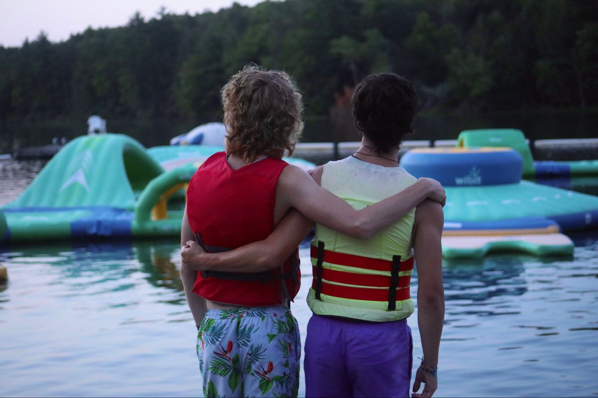 ‘✨Not going to uni? Don’t stress it! There are so many ways to make your next chapter epic. Camp is your chance to spend the summer in the USA, gain real skills, travel, and meet people from all over the world.  Think lakes, campfires &amp; adventure 🌍☀️’
loom.ly/6GgzH6o