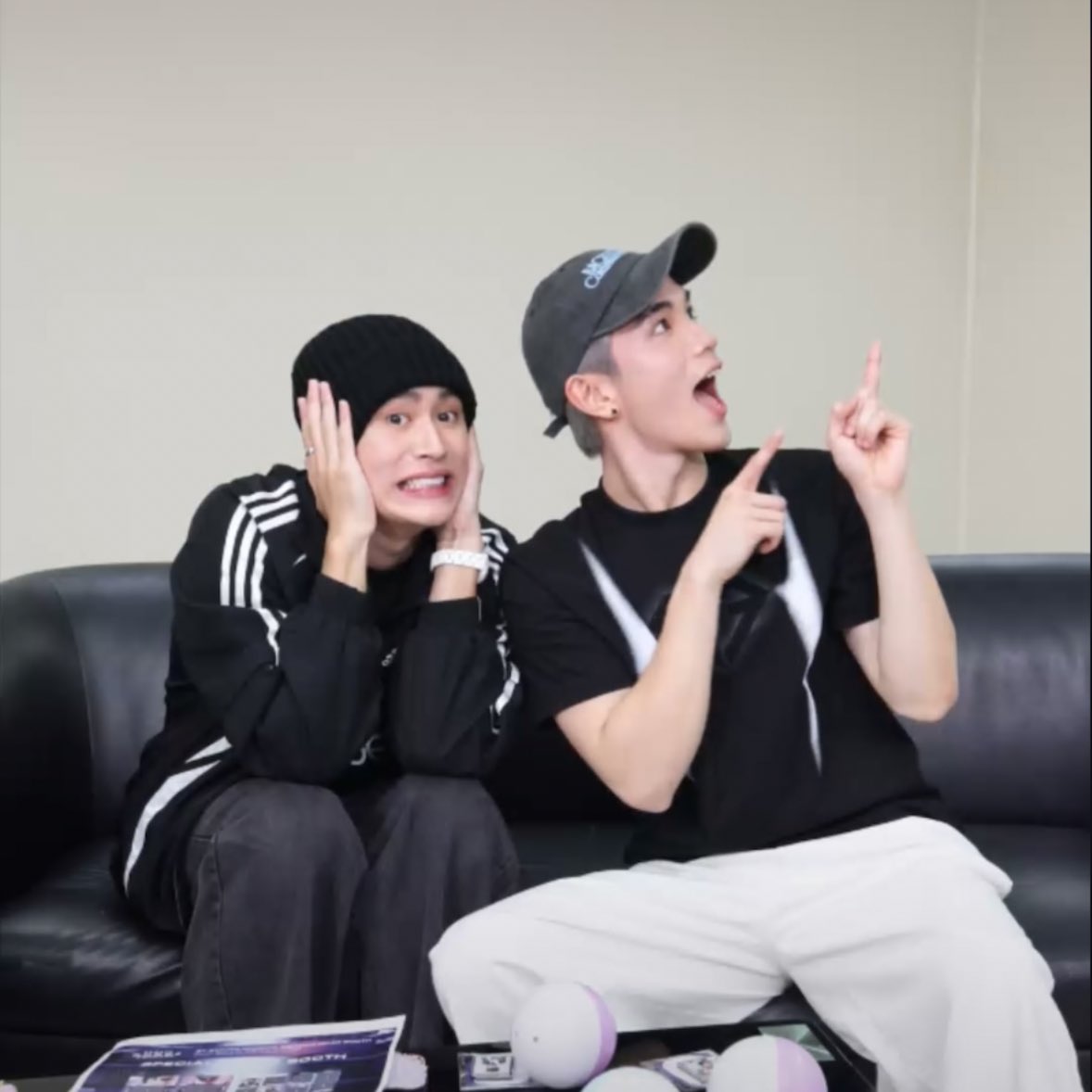 chybspt's tweet photo. ไอพวกเด่ก ㅠㅠㅠㅠㅠㅠㅠㅠㅠㅠㅠㅠㅠㅠㅠㅠㅠㅠㅠㅠㅠㅠㅠㅠㅠㅠㅠㅠㅠㅠㅠㅠㅠㅠㅠㅠㅠㅠㅠㅠㅠㅠㅠㅠ น่ารักง่ะ ฮือๆๆๆๆ

GEMINI FOURTH CONCERT3
#GFAWAKEConcertLIVE https://t.co/wrK4F0m6Pl