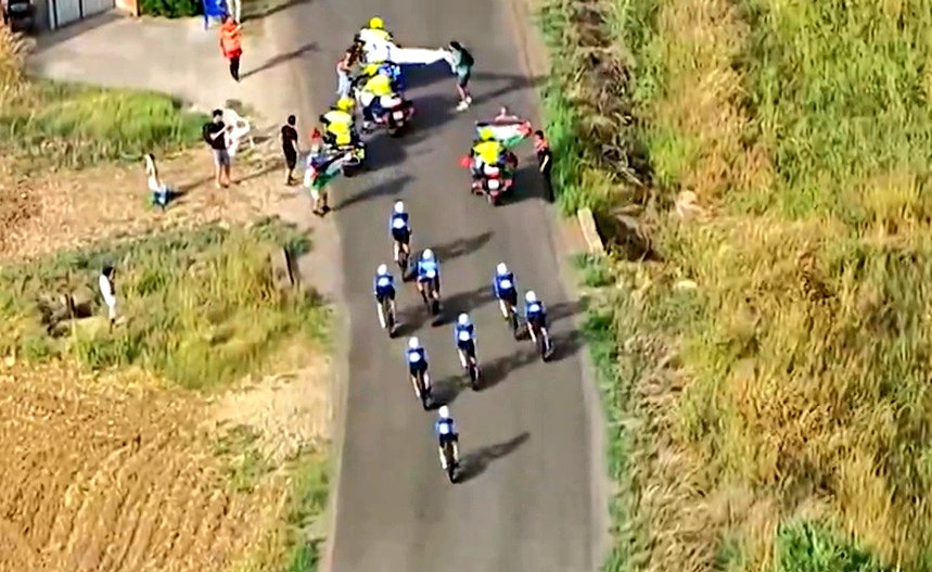 Països Catalans 🤝 Palestina ❤️

Pobles ocupats, pobles agermanats en la lluita! Que <a href="/lavuelta/">La Vuelta</a> no blanquegi el genocidi sionista ni l'ocupació espanyola. ✊🇵🇸  #independència #aturemelgenocidi