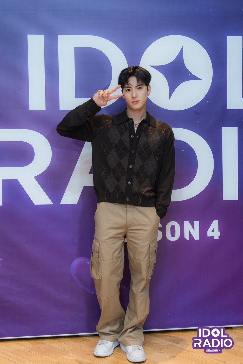 idolradiokorea's tweet photo. [#아이돌라디오오티디👕] 250827 에디🐶

꼬까옷도 예쁘게 입고 왔어요😘

@THEBOYZ_officl

#MBC #IDOLRADIO #아이돌라디오 #THEBOYZ #더보이즈 #에릭 https://t.co/jZQSWtBxqB