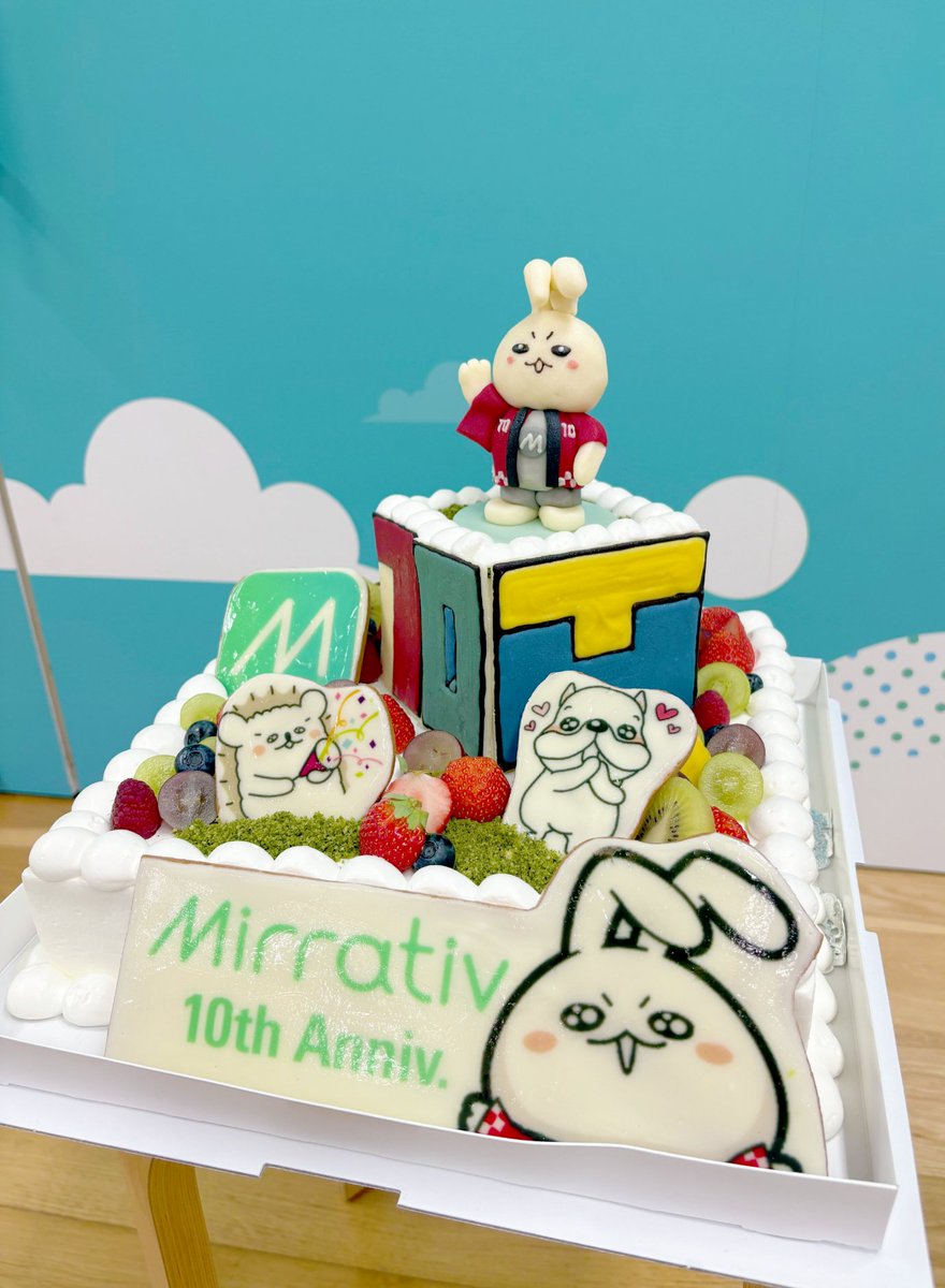 ＼\✨️Mirrativ 10th Anniv✨️/／

🔟周年のお誕生日を🎂
ミラティブ本社でお祝いしました🎉✨️

👯日頃ご利用いただいている皆さん👯
🏋️支えてくださるすべての方🏋️
本当にありがとうございます🫶💕

これからもよろしくお願いします🐰✨️

#ミラティブ
#ミラティブ10周年