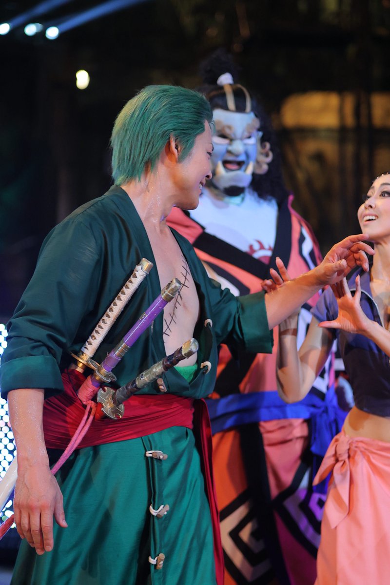Kiriya_Sanji's tweet photo. プレショ 8/28
ゾロ、ジンベエ、ロビン、サンジ
こここここここれは、伝説のロビンちゃんのいたずら…！！！！
#usjファン #usjワンピース https://t.co/lDPkbwQV2H