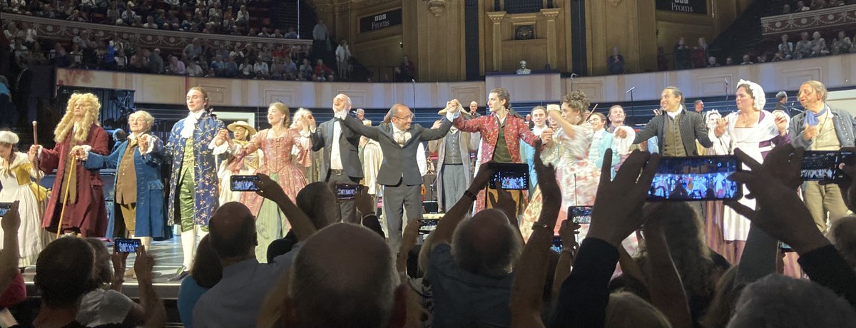 Saw an opera about #MeToo, + a sex addict hitting rock bottom, i.e. Mozart's  The Marriage of Figaro.  Magnificent!  Well done Glyndebourne!
#Proms #RADIO3 #opera #Glyndebourne #Royalalberthall #ClassicalMusic