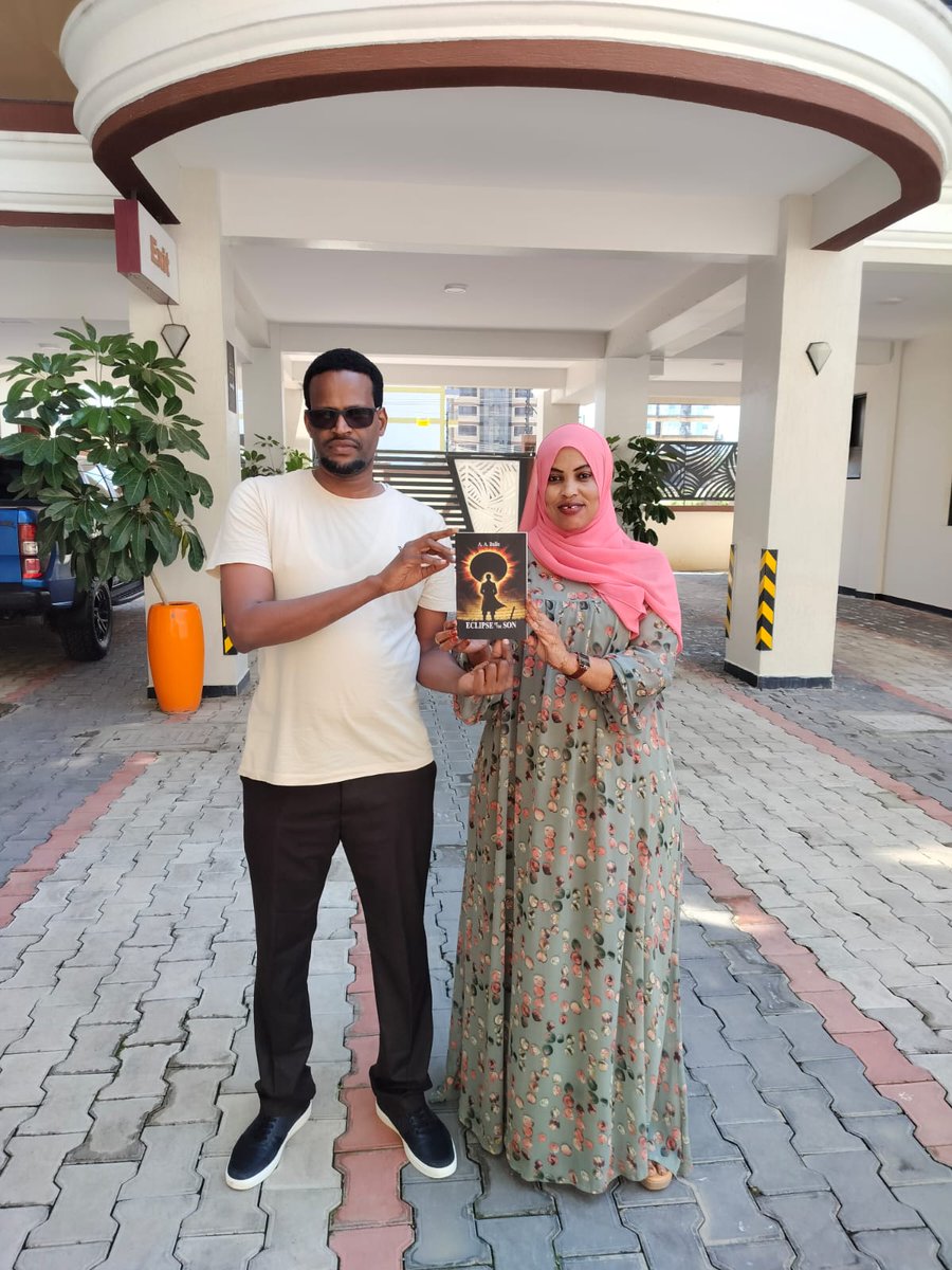 My friend Camilla Gabo received her copy of 𝐄𝐜𝐥𝐢𝐩𝐬𝐞 𝐨𝐟 𝐭𝐡𝐞 𝐒𝐨𝐧. She described the book as a new dawn for Northern Kenya.