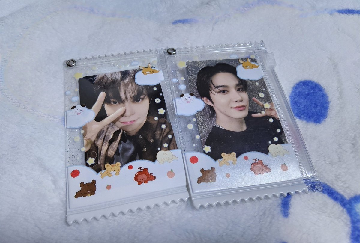 lovesome0201's tweet photo. 우리칠😊 https://t.co/rt7kjXb0M8