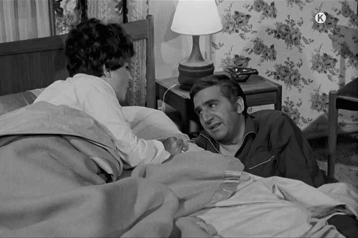 Κι ένα μικρό trivium για τη Ζηλιάρα (1968) του Κώστα Καραγιάννη. Τα γυρίσματα είχαν ξεκινήσει με τον Νίκο Σταυρίδη στον πρωταγωνιστικό ρόλο και μάλιστα διασώζεται μια προωθητική φωτογραφία. Στην πορεία όμως υπήρξε αντικατάσταση (για άγνωστους λόγους) από τον Γιώργο Κωνσταντίνου.