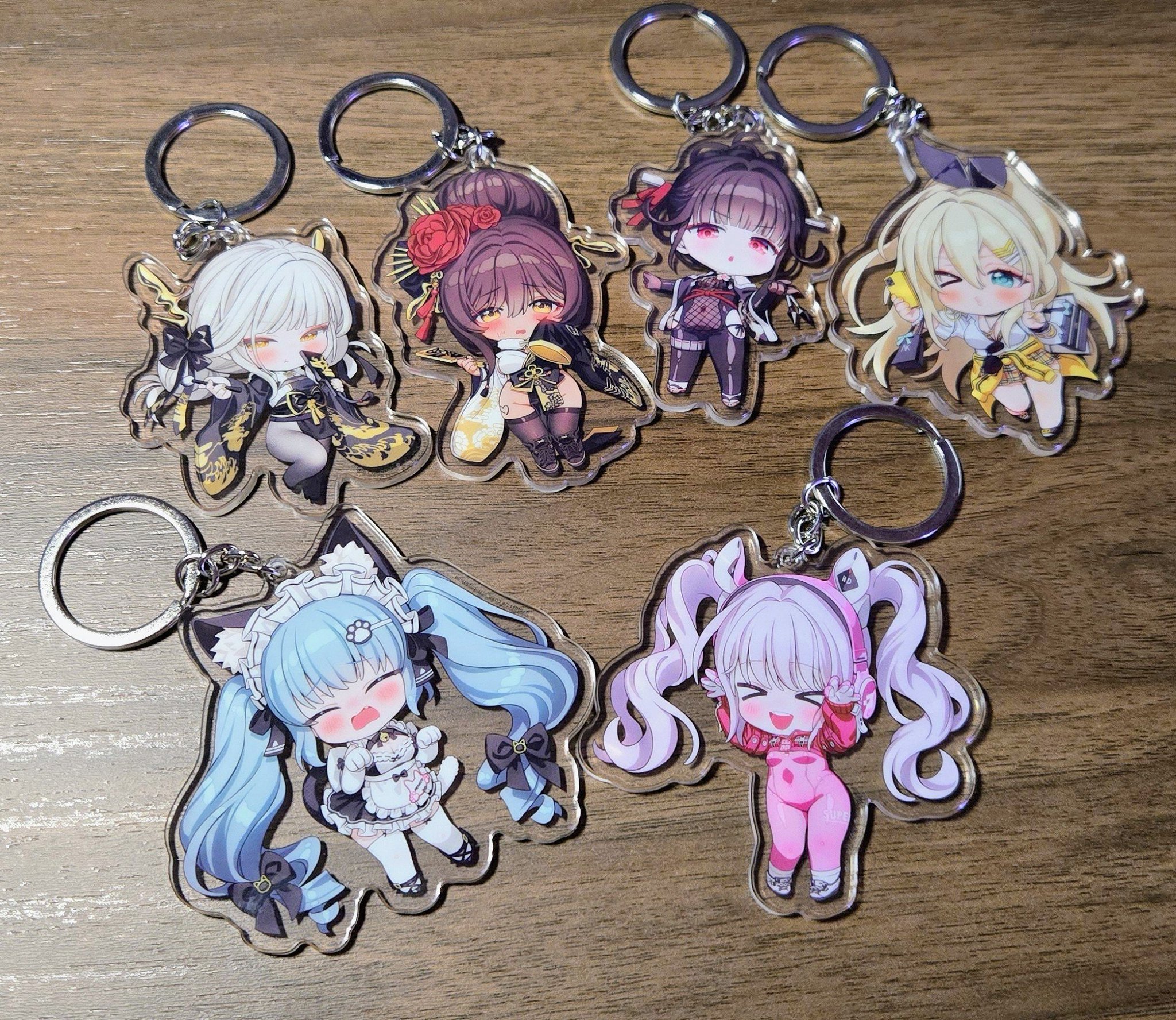 【定価:1000円】あーるん。 アクキー まとめ売り ダンボールS🐣🌾 on X: 