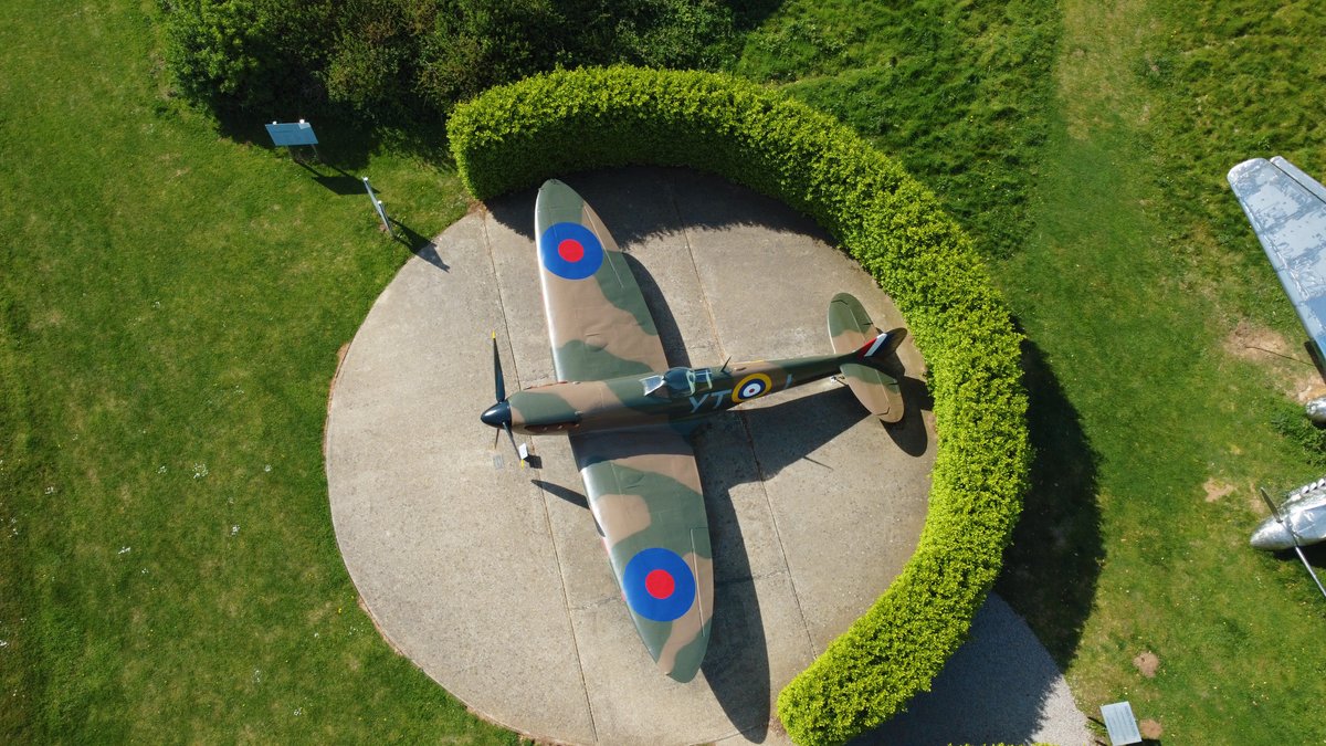 26 September - On this day in 1940, the Luftwaffe returned to Southampton, this time dropping some 70 tonnes of bombs with more accuracy, forcing the Woolston factory to stop production for a short time and killing a further 30 people.