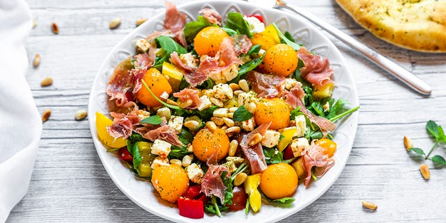 Delicatessenred's tweet image. Toma nota de esta #cena fácil, original, sabrosa, inmejorable: #ensalada con #melón a la plancha, se convertirá en tu propuesta favorita 🙌😋 acortar.link/ynH0Ft