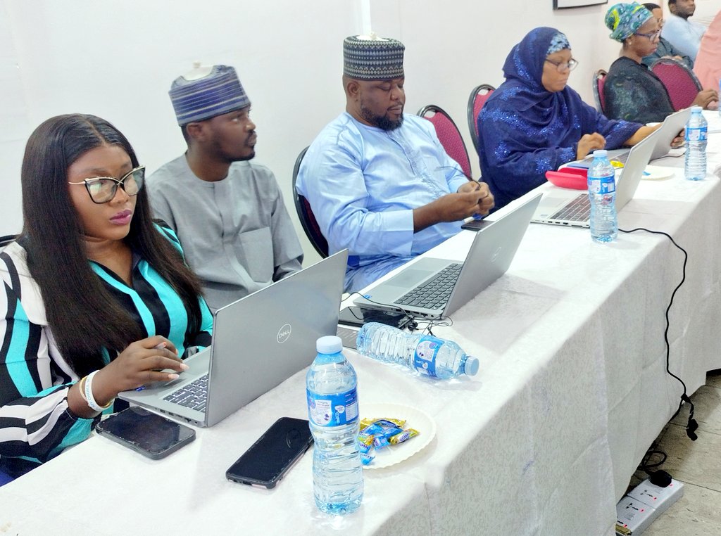 KadunaMOH's tweet image. Kaduna State Ministry of Health Hosts Strategic Meeting on 2025 Annual Operational Plan (AOP)

The Kaduna State Ministry of Health has once again demonstrated its commitment to strengthening health systems through effective planning and coordination.

Speaking on behalf of the…