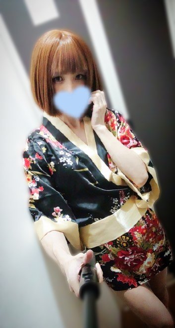 買ったの忘れてクローゼットの奥に眠ってたコスみつけたから着てみた😂
今年の夏は浴衣着なかったなー