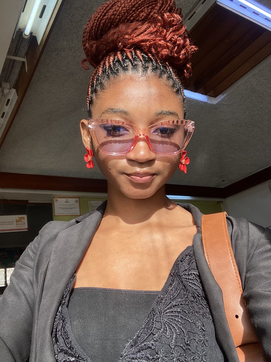 Incase you haven’t seen a librarian today 😌