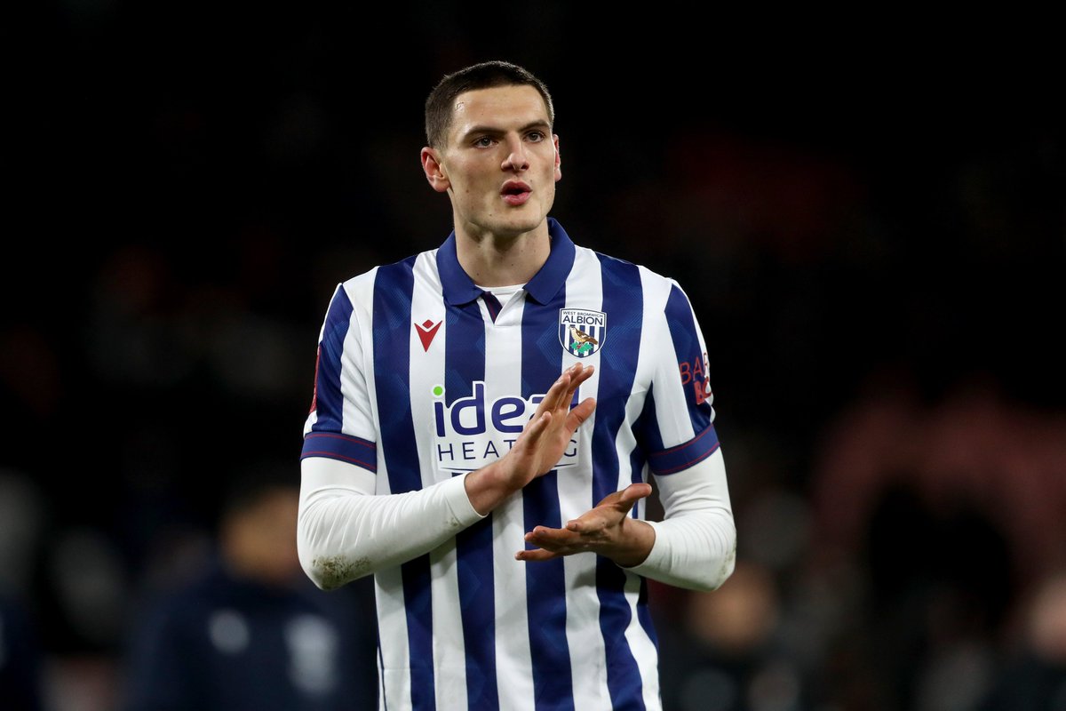 Exclusive: #Millwall in the process of finalising a deal to sign Caleb Taylor from #WBA. 22yo central defender set to undergo a medical. Taylor a long-term target + Millwall have made their move following sale of Japhet Tanganga to Sheffield United: mirror.co.uk/sport/football…