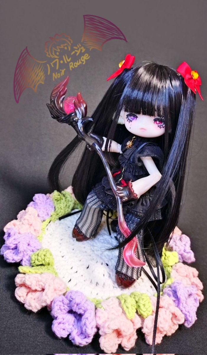 「紅い魔力は、わたしの心そのもの……ふわっとあなたを包んで、解けなくしてあげる。」
#ドールオーナーさんと繋がりたい #うちのこかわいい