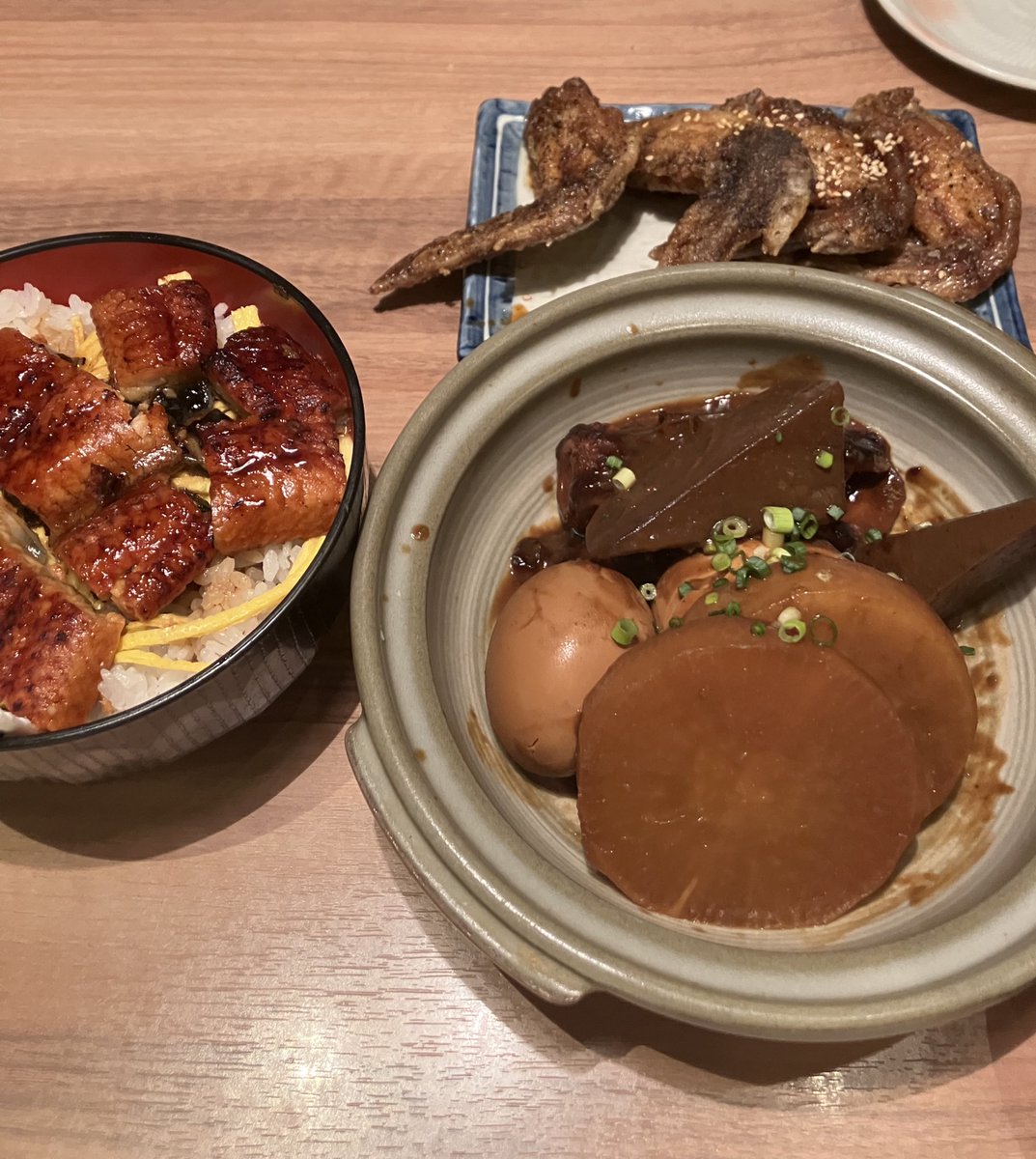 名古屋に出張ついでに色々観光してきました👀
きしめん、味噌カツ、手羽先、味噌煮込みおでん、ひつまぶし、、いっぱい美味しいもの食べられて幸せ🤤💖

観光では熱田神宮と名古屋市科学館に行ってきました✨