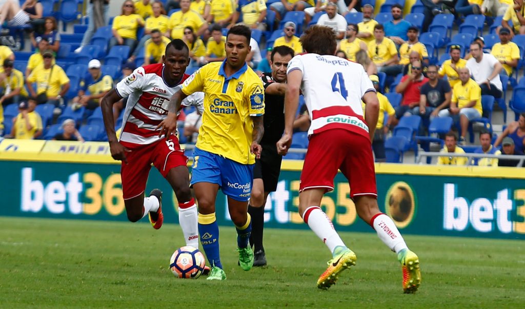 Nueve años de aquel liderato imposible de olvidar

➡️ 38 años después, Las Palmas volvía a ser líder de Primera División

✅️ El 28 de agosto de 2016 goleó (5-1) al Granada

udlaspalmas.net/2025/08/28/nue…