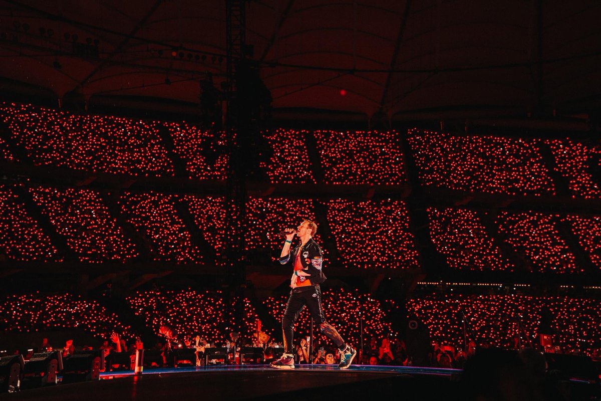 coldplaying's tweet image. 🇪🇸🏟️ Spanish outlet Cope claims Coldplay could play up to 11 shows in Madrid at the Estadio Metropolitano in the summer of 2027 | via: cope.es/programas/el-p…