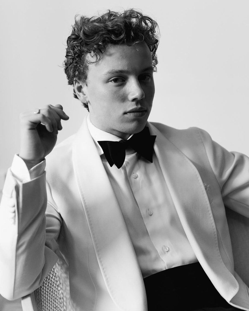 derek guy tweet media