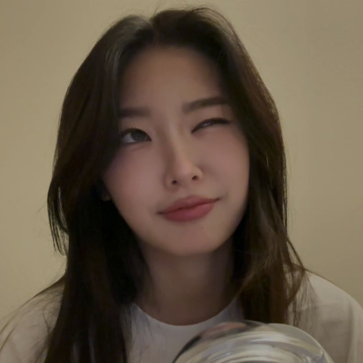 doing this againn
im chels and im looking for more eyekon moots
• yoonchae biased 
• stans atz, lsrfm, and other grps too
• any fandom is welcome
• ot6 ❤️
• like/repost to be friends!
#katseye #eyekon #eyekons #mutuals #stantwt