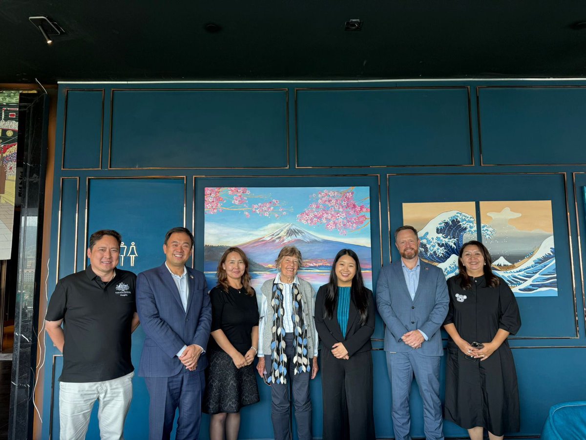 AusAmbMongolia's tweet photo. Excited to welcome two @AusVols to Mongolia! Judy will mentor researchers at the National University of Mongolia, while Jenny supports @IomMongolia as Program Officer. Great to see our people-to-people links continue to strengthen. 🇦🇺🇲🇳 https://t.co/zmhZobQpkc