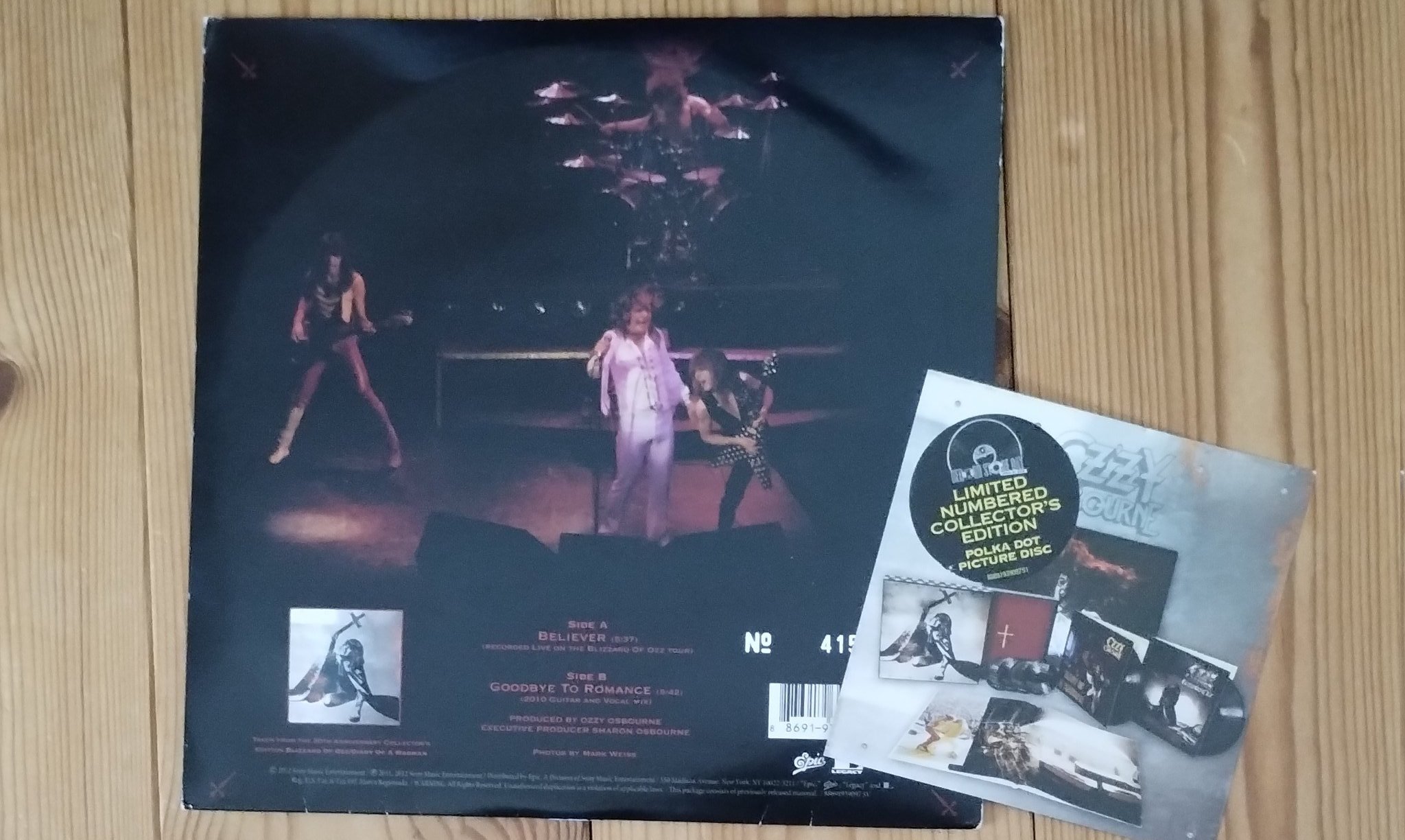 DIE IN CRIES ファンクラブ　ヴェルトの眼の会報  8冊セット DIE IN CRIES ファンクラブ ヴェルトの眼の会報 8冊セット