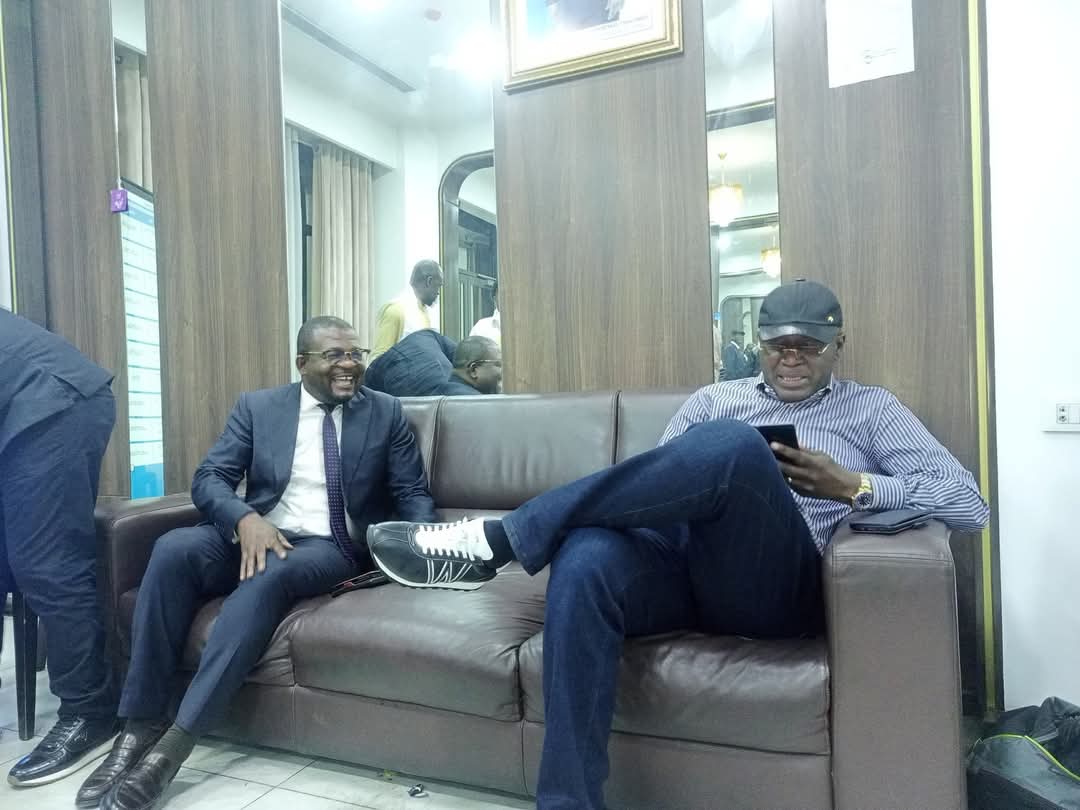 Ernest Modua Nduite (@moduanduite) on Twitter photo Bon retour au pays le Charismatique Autorité Morale, Honorable Sénateur Gentiny Ngobila Mbaka.
ACP TOUJOURS !@IyendaOfficiel, <a href="/OseeNgoloNk/">Osée Ngolo LaPlume Engagée</a>, <a href="/AbankwiGisele30/">Gisele ABANKWI</a> <a href="/thomsmwanza/">Thoms MWANZA</a> <a href="/DanuKefula/">Danu Kefula</a> <a href="/kepuye/">Blaise Kepuye</a> Bon retour au pays le Charismatique Autorité Morale, Honorable Sénateur Gentiny Ngobila Mbaka.
ACP TOUJOURS !@IyendaOfficiel, <a href="/OseeNgoloNk/">Osée Ngolo LaPlume Engagée</a>, <a href="/AbankwiGisele30/">Gisele ABANKWI</a> <a href="/thomsmwanza/">Thoms MWANZA</a> <a href="/DanuKefula/">Danu Kefula</a> <a href="/kepuye/">Blaise Kepuye</a>