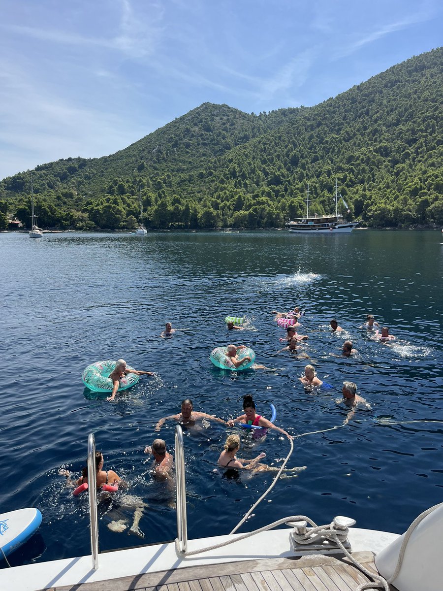 AzorcanGlobal's tweet image. CROATIA CRUISE 
After our daily swim stop in a secluded bay our yacht arrived at #Trstenik on #Croatia's #Pelješac Peninsula. It's a picturesque destination surrounded by pine forests, vineyards, &amp;amp; olive groves. The area is famous for its Dingač wines.
#azorcan #azorcantours