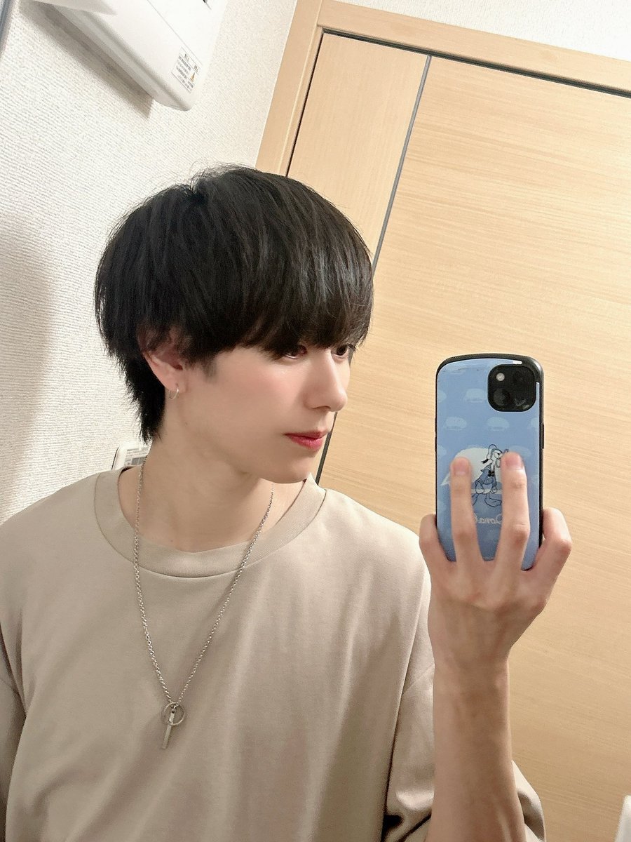 今日はいつもより横向いてみたました📷
17時から即メンになります😊
ご指名お待ちしておりますので、是非お呼びくださいね☺️
お待ちしております♡☝️
#町田
