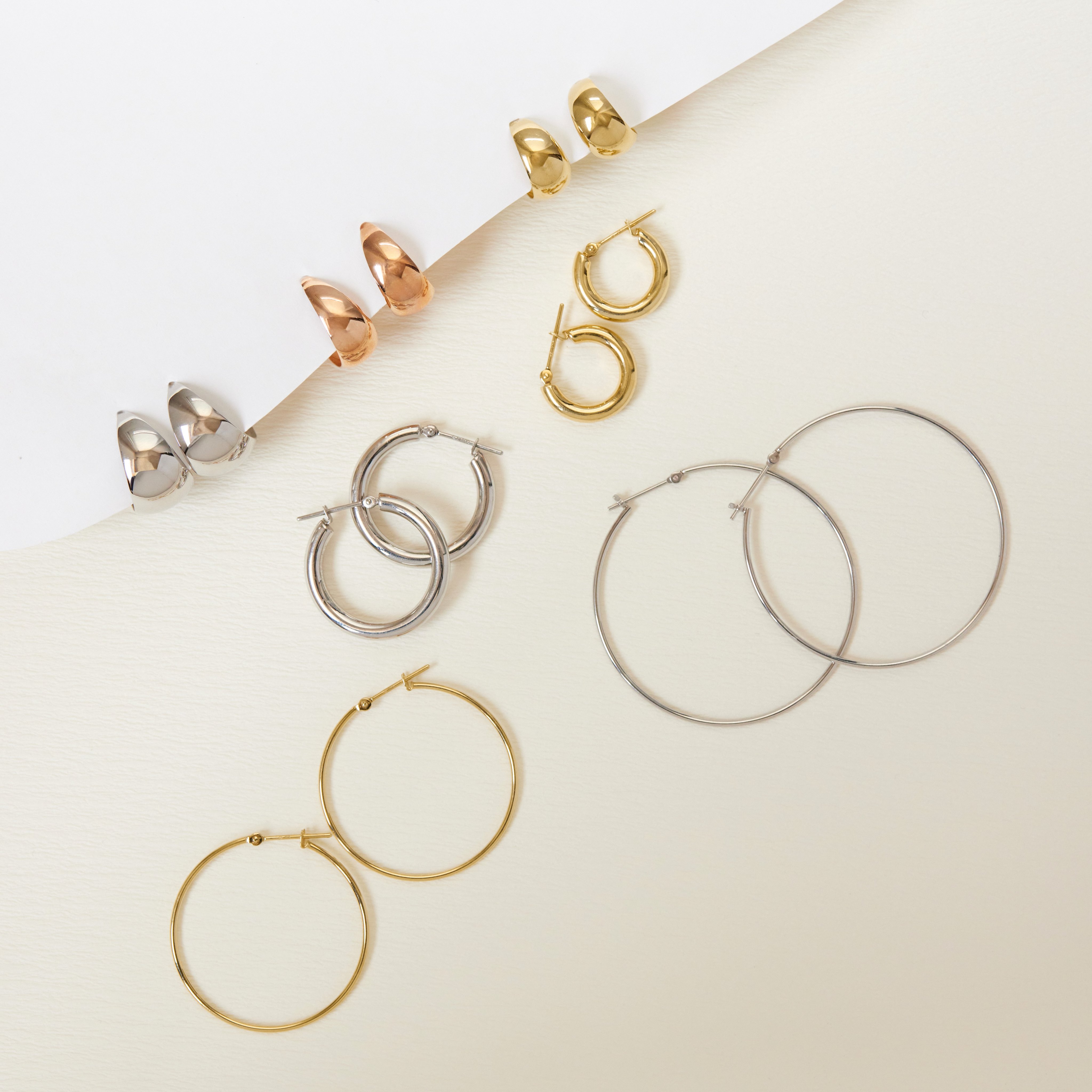 ヴァンドーム青山 プラチナ ベーシック フープピアス　地金 Amazon.co.jp: 【公式】[ヴァンドーム青山]ピアス プラチナ