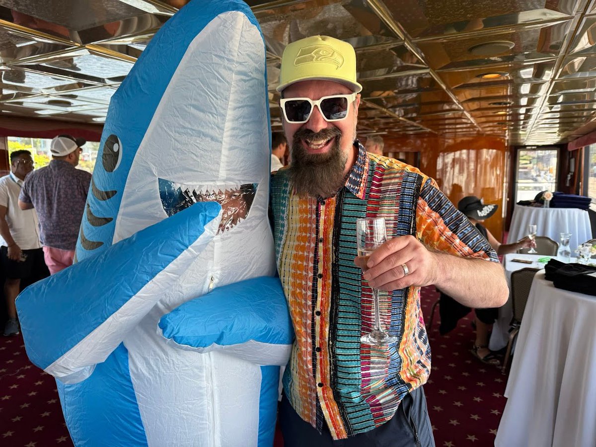IvDogg's tweet image. More from the Seafair #SeattleSeafair #BlueAngels #SeaFair #Seattle #WaterwayCruises #GuidepointSecurity #Abnormal #CrowdStrike #Cyera #ImmersiveLabs #IslandBrowser #Netskope #OrcaSecurity